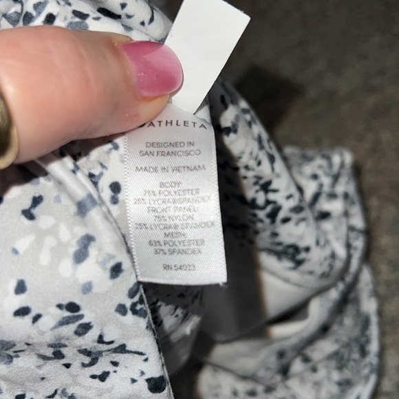 Athleta leggings size medium - Picture 6 of 7